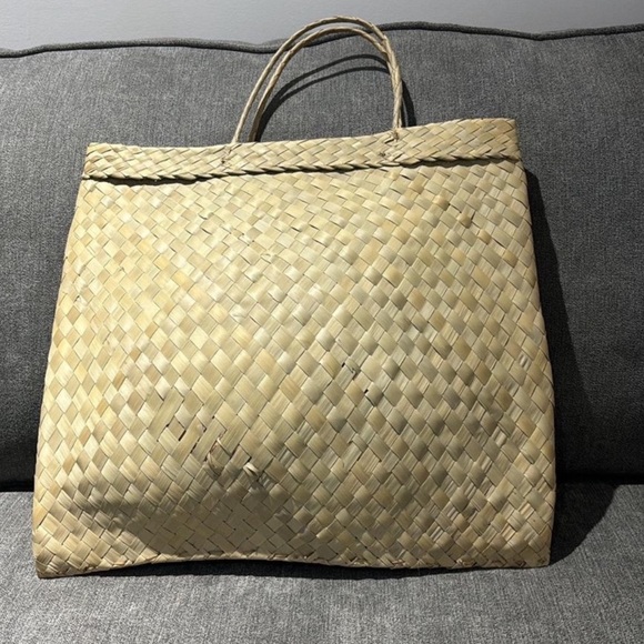 Handbags - Natural Woven Tote Bag